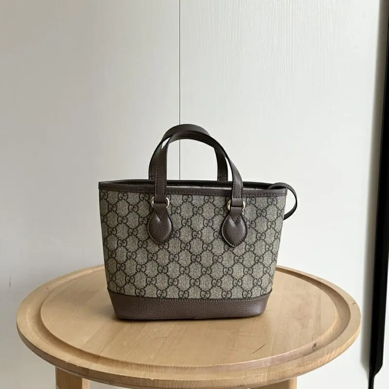 gucci aaa qualite sac a main  pour femme s_12254723